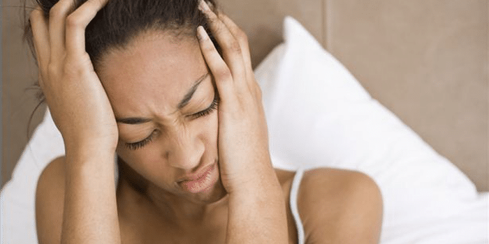 ¿Qué son las migrañas menstruales?